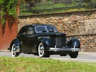 Cord 812 LWB Beverly (1937)