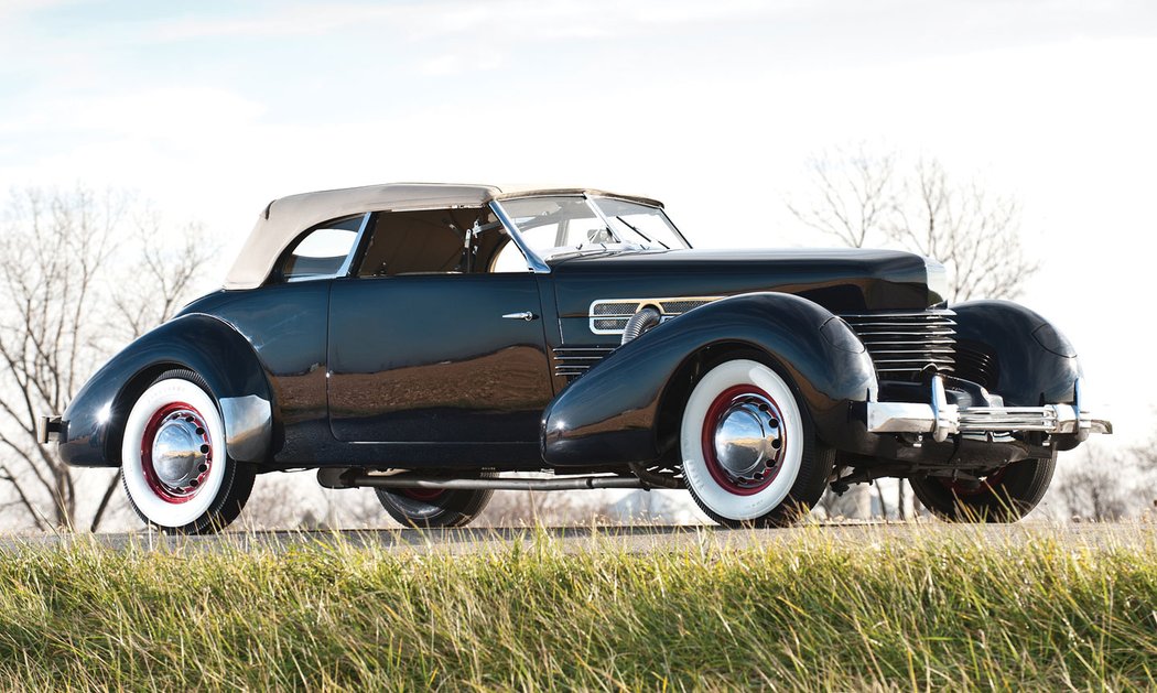 Cord 810 2-door Convertible Phaeton Sedan (1936)