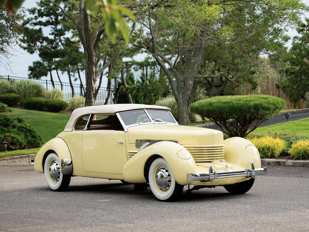 Cord 810 2-door Convertible Phaeton Sedan (1936)