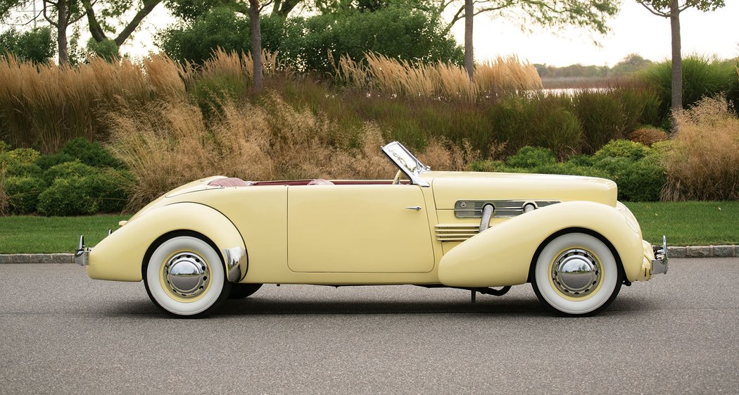 Cord 810 2-door Convertible Phaeton Sedan (1936)