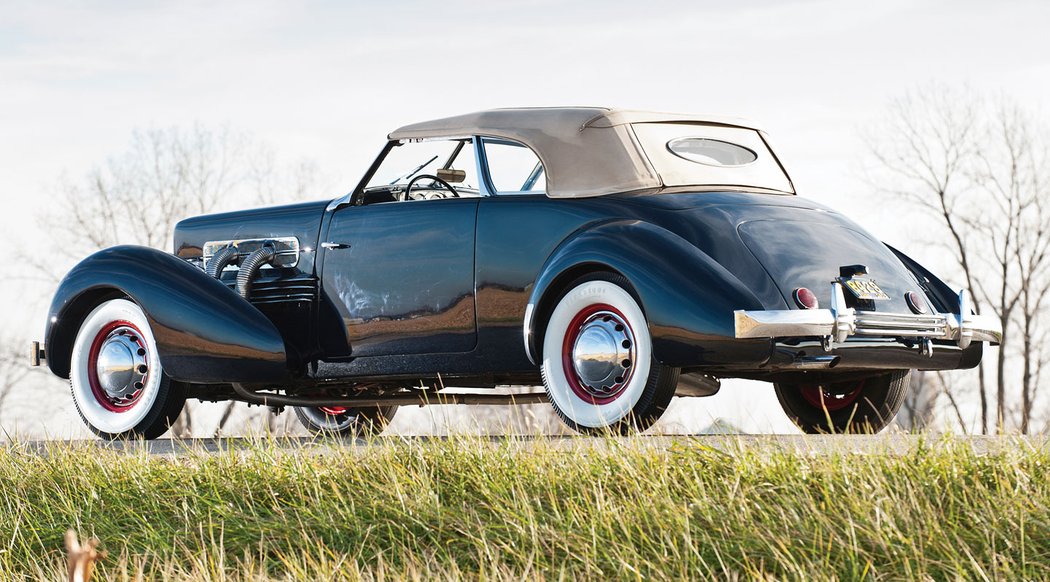 Cord 810 2-door Convertible Phaeton Sedan (1936)