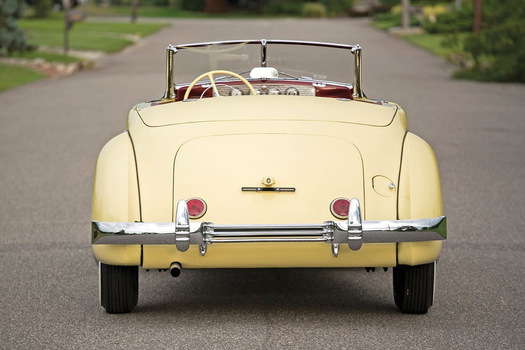 Cord 810 2-door Convertible Phaeton Sedan (1936)