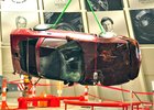National Corvette Museum vytáhlo poslední auto z podzemí (6x video)