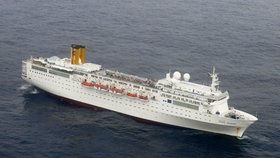 Costa Allegra uvízla na moři po pondělním požáru