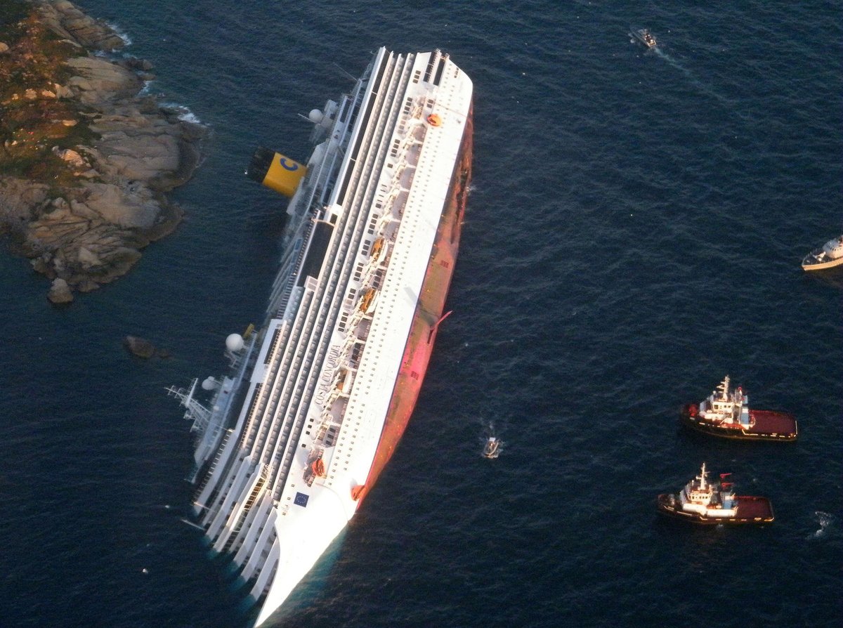 Costa Concordia ztroskotala 13. ledna.
