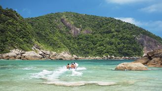Odpočinek na Costa Verde: Tropický relax na slunném brazilském pobřeží