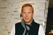 Kevin Costner je spolumajitel fi rmy Ocean Therapy Solutions, která se zabývá způsobem, jak vyčistit oceán od ropy