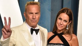 Kevin Costner promluvil o nevěře manželky: Cítil parohy?