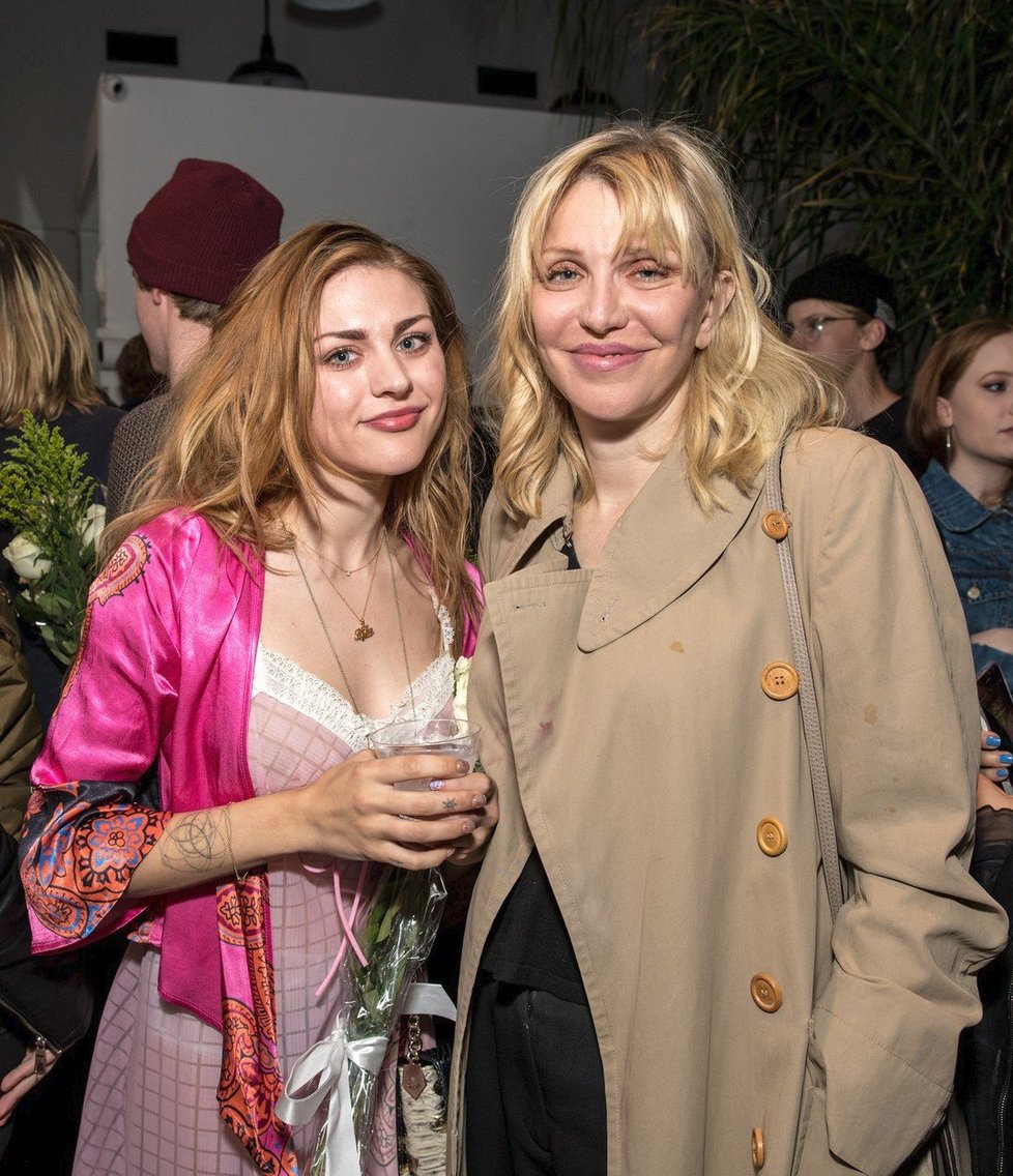 Courtney Love s dcerou Frances Bean.