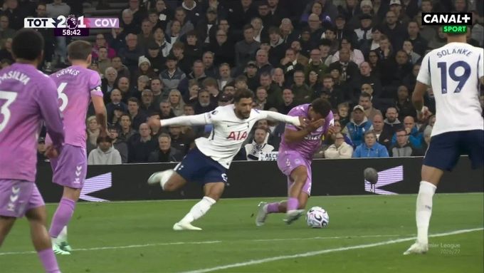 SESTŘIHY: Kinský slaví první výhru v sezoně. Tottenham porazil Coventry a už není poslední SESTŘIHY: Kinský slaví první výhru v sezoně. Tottenham porazil Coventry a už není poslední