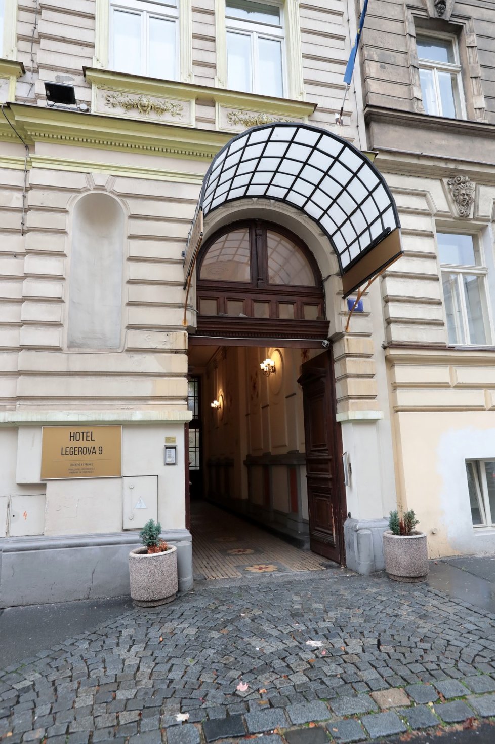 Hotel v Praze, který je určený pouze pro lidi nakažené nemocí covid-19.