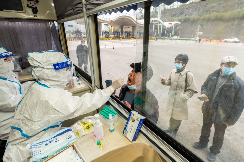 Pandemie covidu-19 v Číně, prosinec 2021.