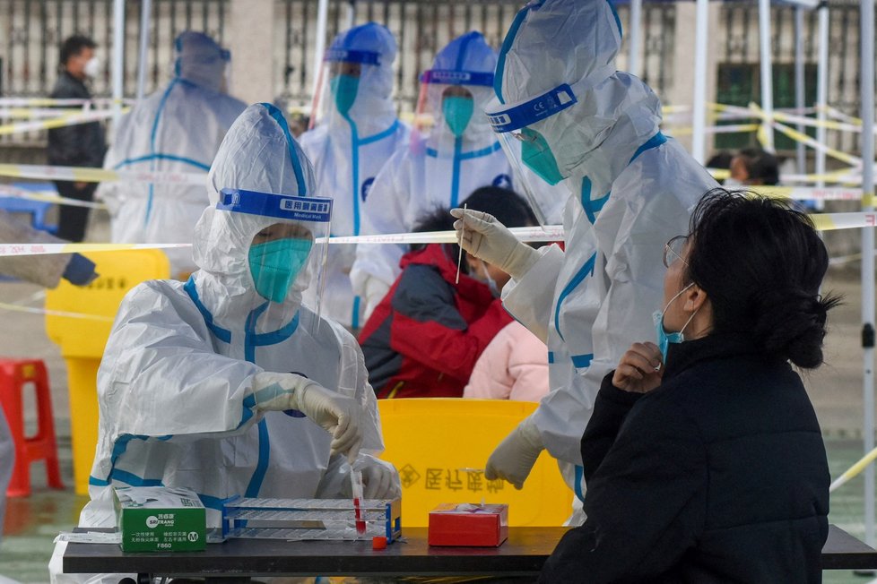 Pandemie covidu-19 v Číně, prosinec 2021.