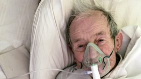 Pacienti s covidem napojení na kyslík (ilustrační foto)