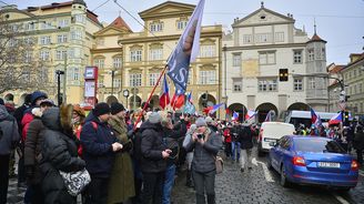 Hrátky kolem pandemického zákona. Jeho odpůrci dnes preferují tvrdší nouzový stav