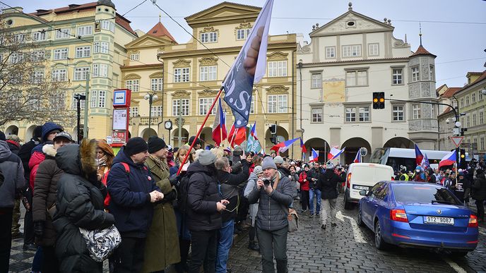 Demonstrace proti pandemickému zákona na Malostranském náměstí (1. 2. 2022)
