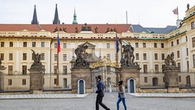 Pandemie covidu-19 na čas ochromila život v Česku
