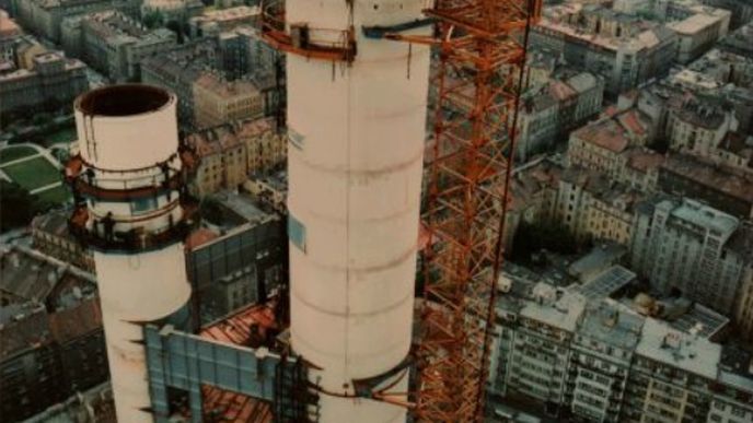 Stavba žižkovského vysílače začala před 35 lety, 24. listopadu 1985.
