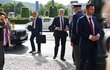 Prezidenti Frank-Walter Steinmeier a Petr Pavel uctili u filozofické fakulty památku obětí střelby. Prezidenti Frank-Walter Steinmeier a Petr Pavel uctili u filozofické fakulty památku obětí střelby.