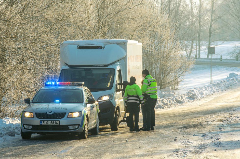 Veterináři společně s policií spustili důkladné kontroly masa dováženého z Polska. (5. 2. 2019)