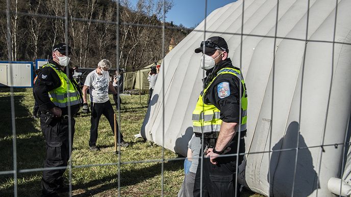 Na bezpečnost v táboře bude dohlížet městská policie a bezpečnostní služba.