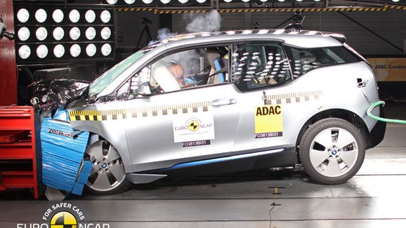 Euro NCAP 2013: BMW i3 – Čtyři hvězdy za tradiční chyby
