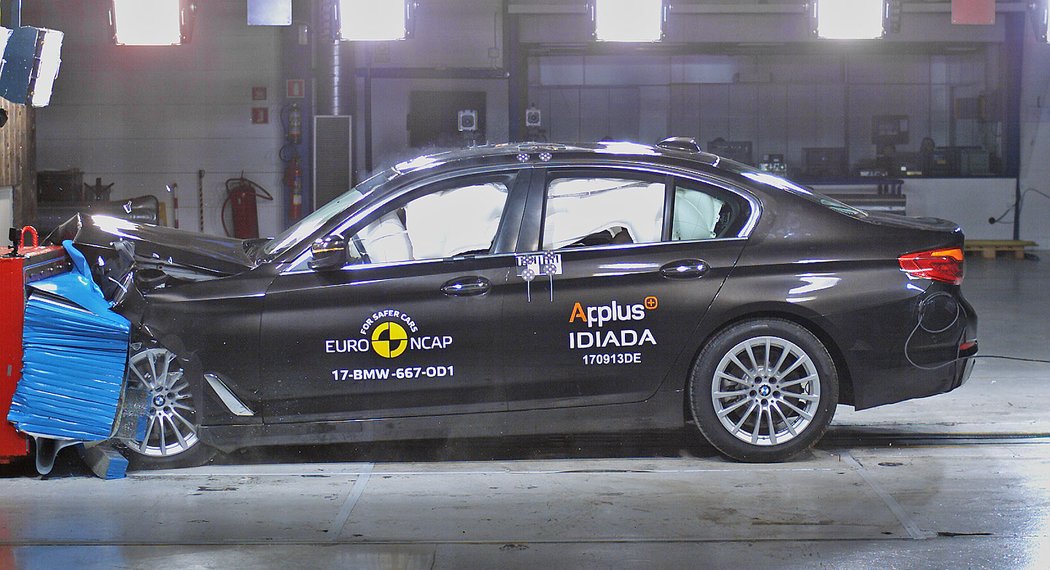 Euro NCAP 2017: BMW 6 GT