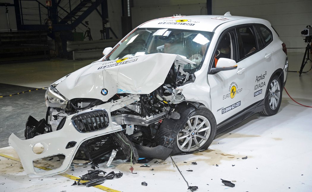 crashtest bmw euroncap novemodely video