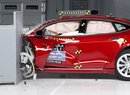 Tesla Model S a BMW i3: Elektromobilům se v nárazových testech zrovna nedařilo...