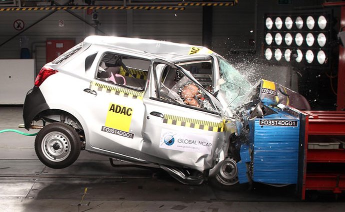Datsun GO propadl v nárazovém testu, Max Mosley požaduje stažení z prodeje