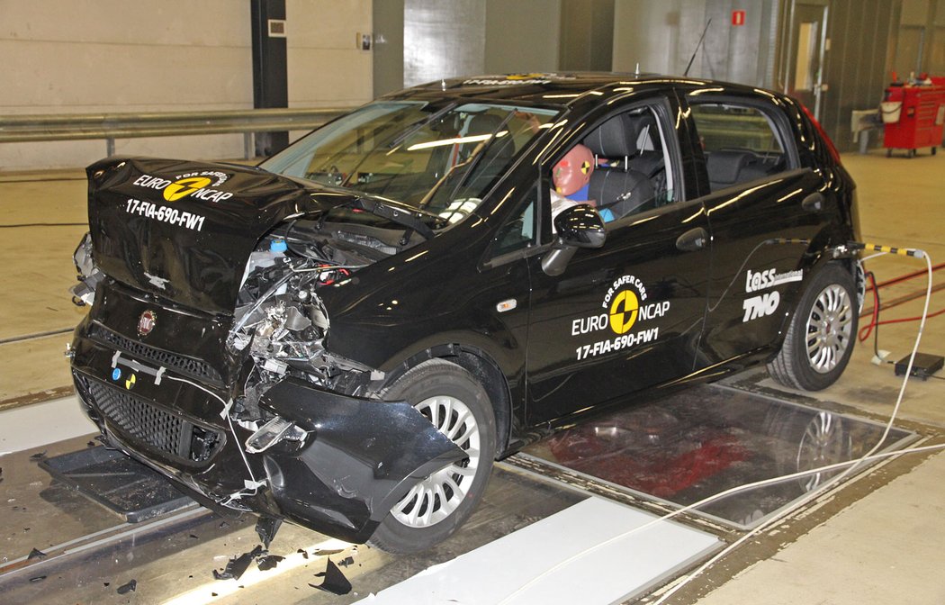 Euro NCAP 2017: Fiat Punto