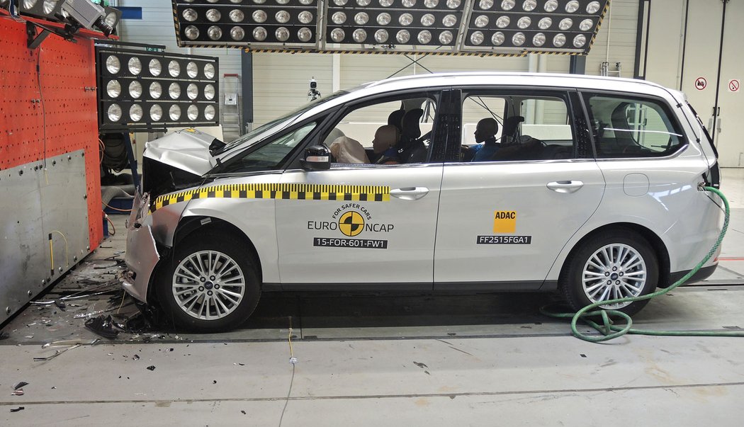 crashtest ford euroncap novemodely mpv video