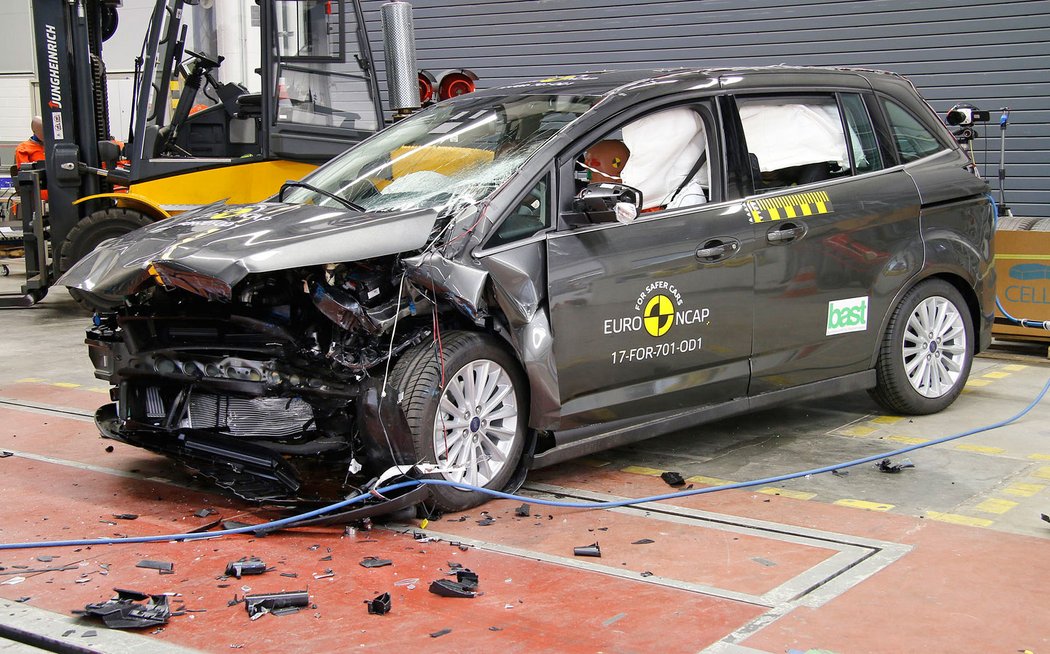 Euro NCAP 2017: Ford Grand C-Max a C-Max