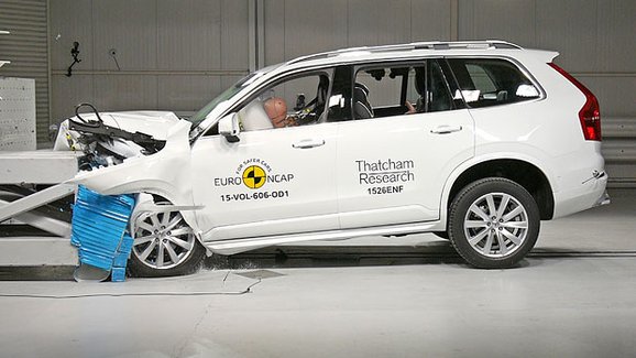 Euro NCAP: Nejbezpečnější automobily za rok 2015 (+videa)