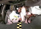 GM představuje centrální airbag: Boční airbag jinak (video)