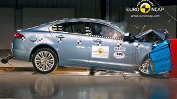 Euro NCAP 2010:  Jaguar XF – Čtyři hvězdy pro aristokrata