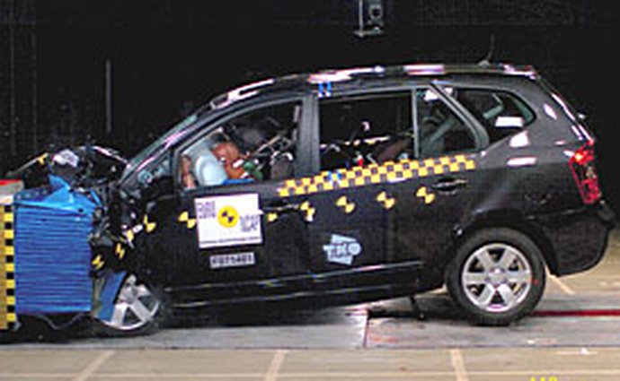 Euro NCAP: čtyři hvězdy pro MPV Kia Carens