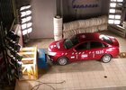 Video: Lada Vesta se zúčastnila ruského crash testu. Jak dopadla?