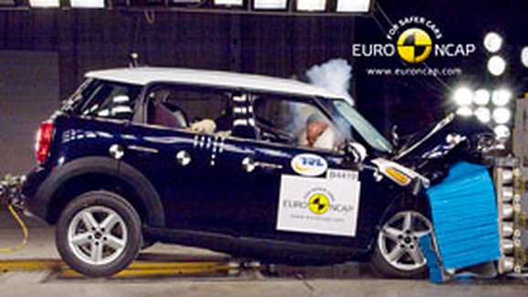  Euro NCAP 2010: MINI Countryman – Pět hvězd nyní i v roce 2012