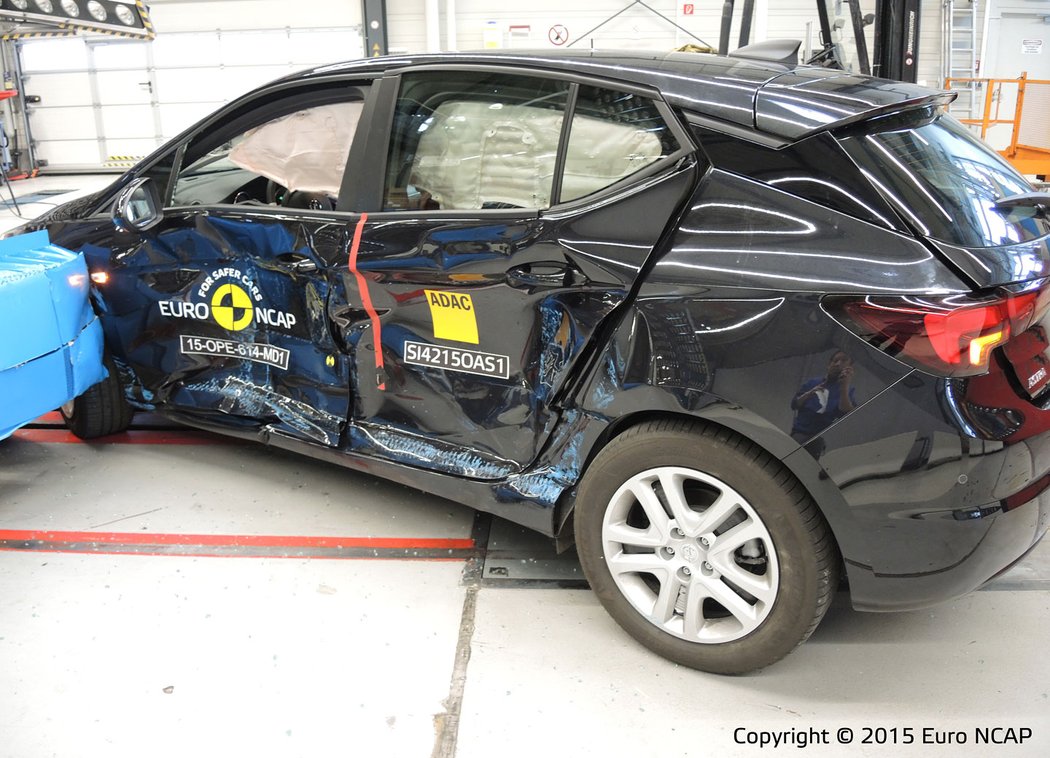 crashtest opel euroncap novemodely video nizsistredni