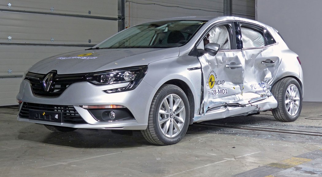 crashtest renault euroncap novemodely video nizsistredni