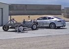 Elektromobil Tesla Model S je nejbezpečnějším autem v historii crash testů