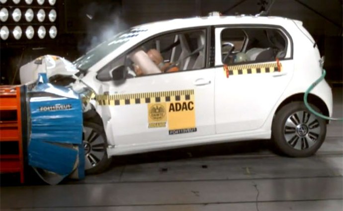 Volkswagen e-up!: Elektromobil obstál v crashtestu ADAC