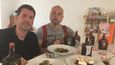 Martin Solnička a Jaromír Horák popisují, k jakým pokrmům se nápoj hodí