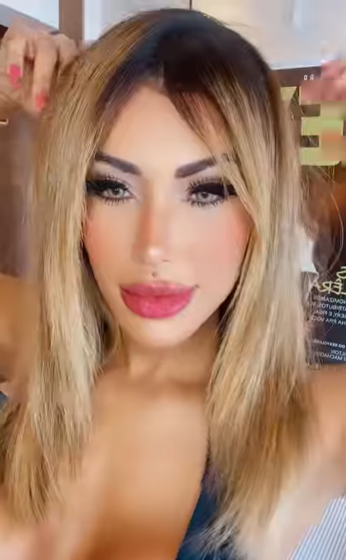 Brazilská modelka Cris Galera si vzala samu sebe a rozvádí se.