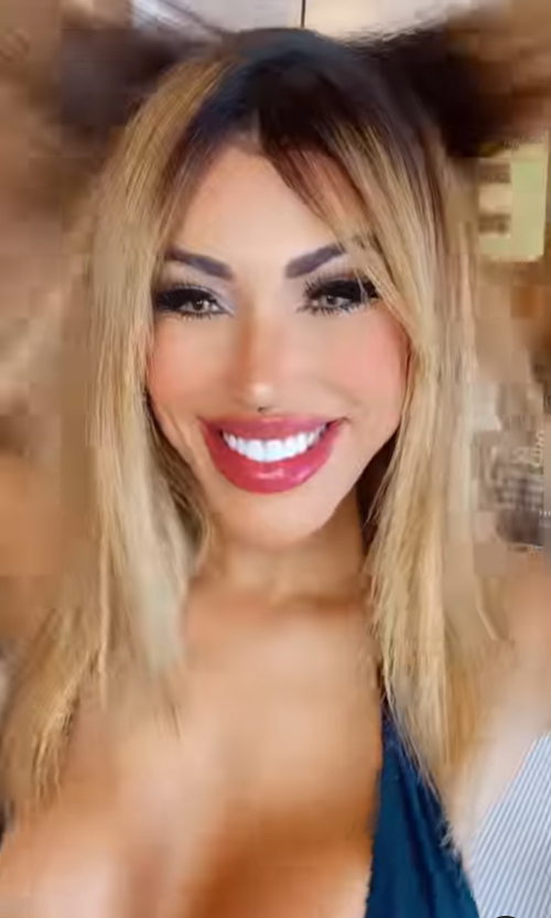 Brazilská modelka Cris Galera si vzala samu sebe a rozvádí se.