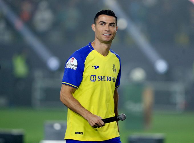Pět miliard pro Ronalda za podporu MS? Klub popřel lukrativní klauzuli Pět miliard pro Ronalda za podporu MS? Klub popřel lukrativní klauzuli