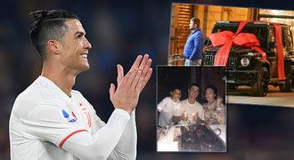 Cristiano Ronaldo slavil narozeniny! Dojal ho luxusní dárek za 18 milionů!
