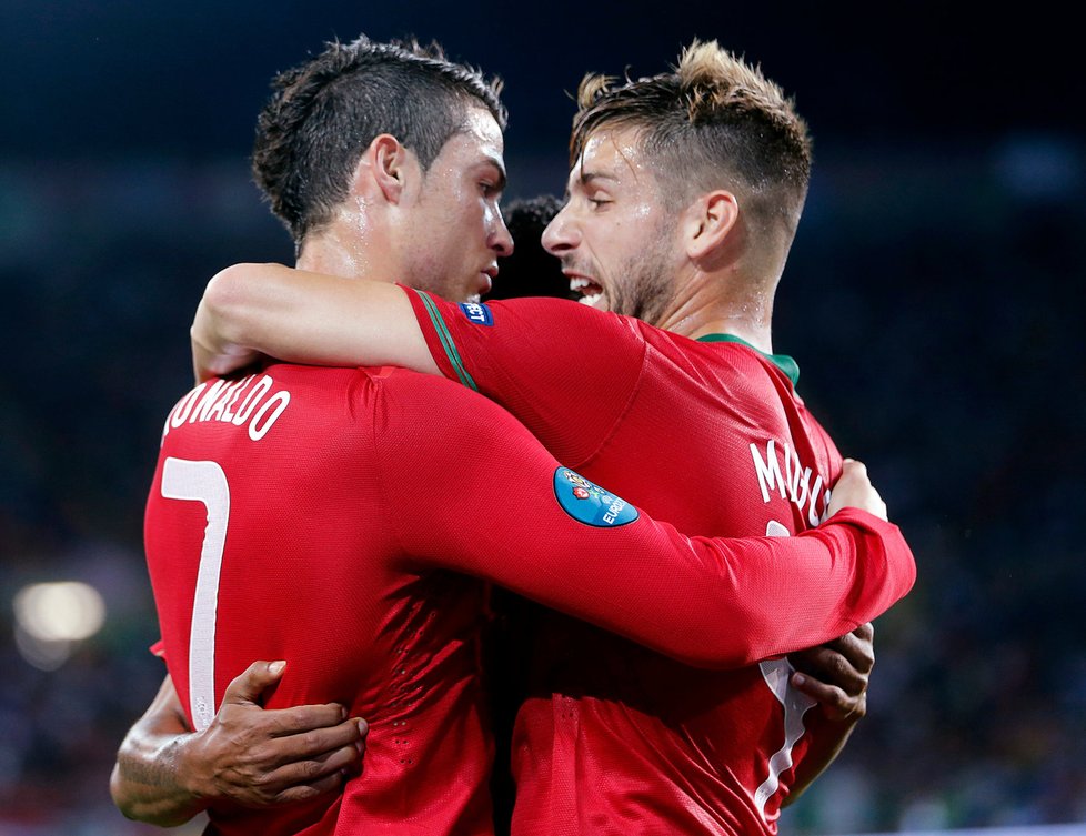 Mezi fotbalisty Portugalska panují vřelé vztahy. Potvrzují to i Ronaldo a Raul Meireles