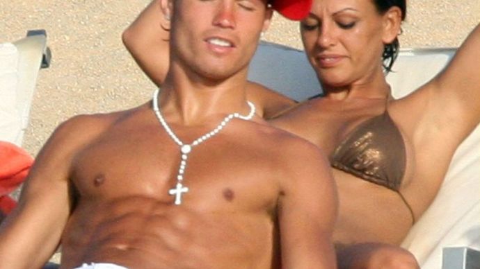 Ronaldo a sexi kráska sa pomilovali už prvú noc.
